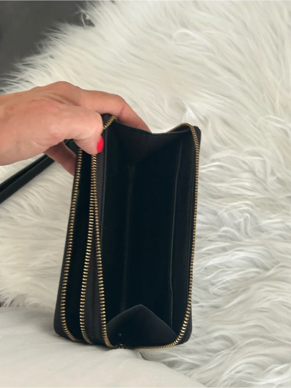 BCBGeneration Black Vegan Leather Zip Around Wristlet Wallet Clutch NWT